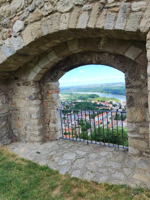 Immer wieder schaut man gerne hinunter... | Foto: I.Wozonig