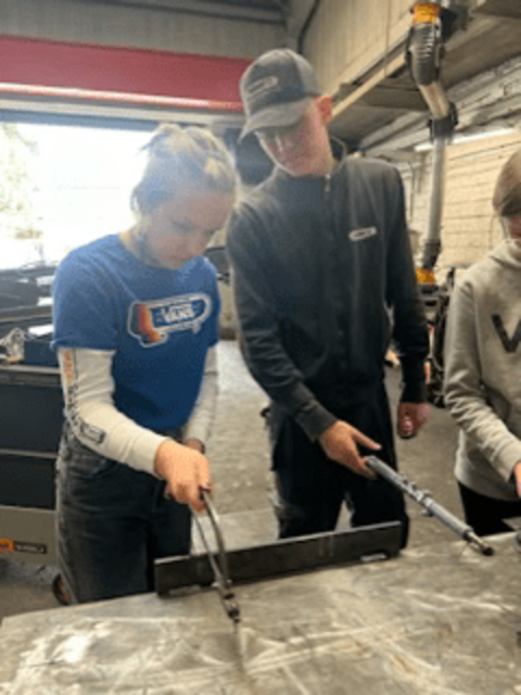 Die Schülerinnen und Schüler machten Erfahrungen bei der Firma Krenhof in Köflach. | Foto: MS Bärnbach