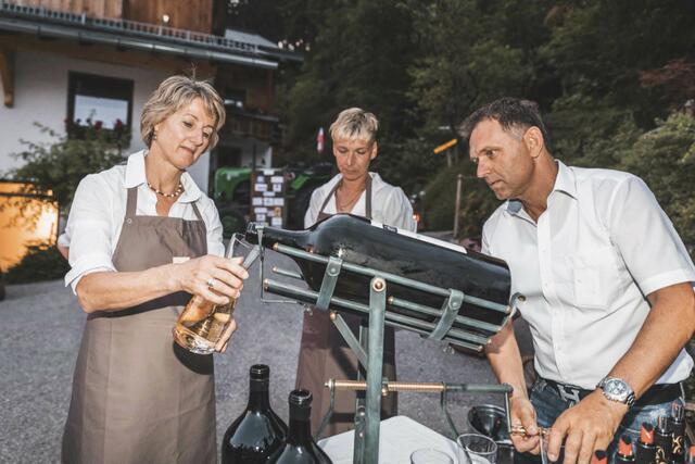 In Seefeld dreht bei "Shopping und Wein" sich alles um die guten Tröpchen.  | Foto: David Johansson
