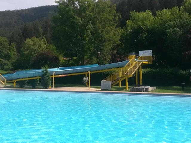 Das Bärnbacher Schlossbad ist das größte Freibad der Lipizzanerheimat. | Foto: Stadtgemeinde Bärnbach