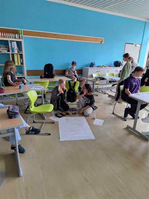 Die Entrepreneure/innen der nahen Zukunft üben an der HLW FW Kufstein unternehmerisches Denken und Handeln im Rahmen von Workshops.  | Foto: HLW FW Kufstein