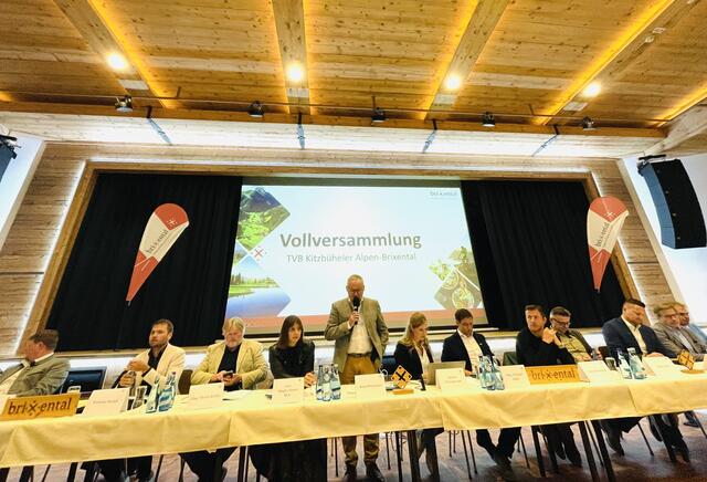 Vollversammlung des TVB Brixental in der arena365. | Foto: Kogler