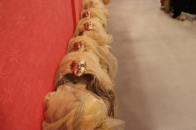 Kopfbedeckungen und Masken von Giuseppe Palella | Foto: RMA Triebaumer