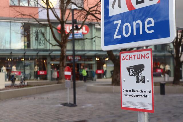Seit Jänner wird der Bereich der unteren Bahnhofstraße videoüberwacht. Die damalige Begründung für die Installation dürfte nicht rechtens gewesen sein.  | Foto: Nimpf