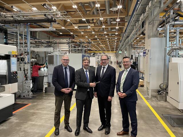 Der vierköpfige Plansee-Vorstand mit Andreas Schwenninger, Andreas Lackner, Karlheinz Wex (Vorstandsvorsitzender) und Ulrich Lausecker (v.l.). | Foto: Reichel