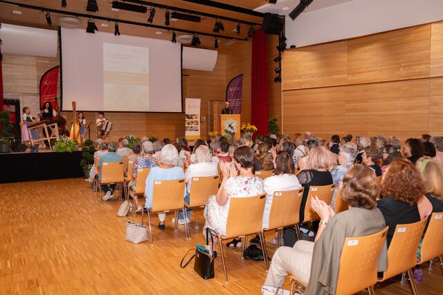 Im LMS-Saal in Kitzbühel wurde Jubiläum gefeiert. | Foto: Hospizteam