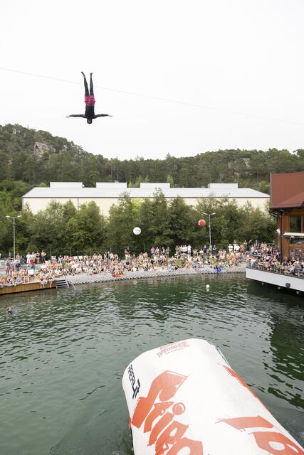 Event mit Kultfaktor. Seit 10 Jahren begeistert Stiegl Extreme Blobbing Mitwirkende und ZuschauerInnen
