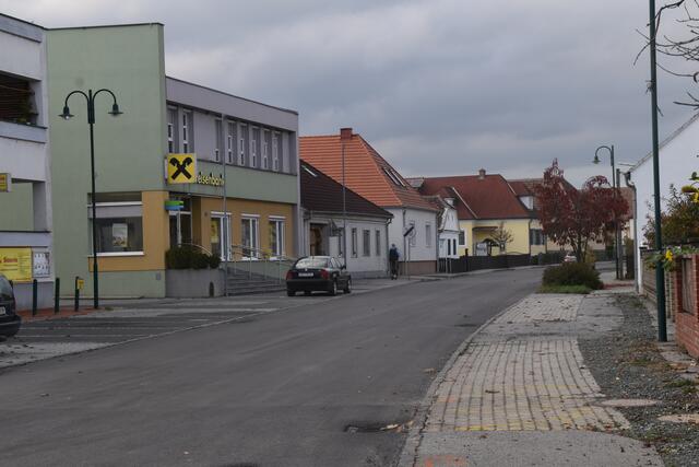 Der gesuchte Mann konnte im Ortsgebiet von Unterwart schlussendlich von der Polizei gestellt und festgenommen werden.  | Foto: Michael Strini