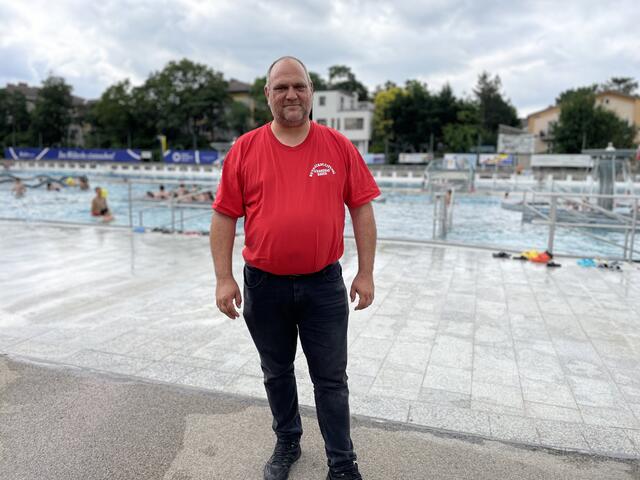 Betriebsleiter Harald Gölles in "seinem" Strandbad. | Foto: Preineder