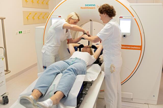 Die Klinik Donaustadt bietet nämlich höchst moderne Strahlentherapie an, bei welcher die Sitzungszeit um einiges verringert wird. | Foto: Wr. Gesundheitsverbund/Bernhard Noll