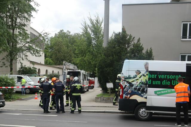 Insgesamt dauerte der Einsatz fast fünf Stunden. | Foto:  Berufsfeuerwehr Linz