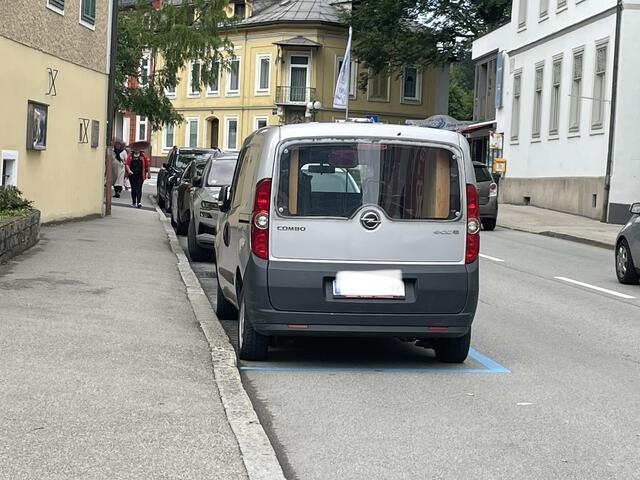 Standort: Götzstraße gegenüber ehem. Gigasport. Achtung: Hier sind nur 30 km/h erlaubt!