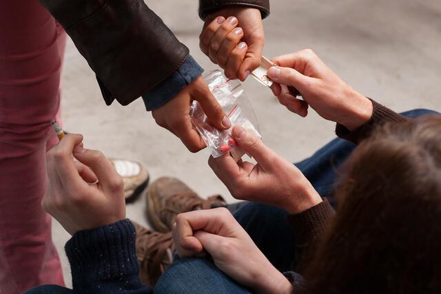 Wie die Wiener Polizei am Freitag mitteilte, wurde am Tag vorher in der Fruethstraße im 3. Bezirk ein abgängig gemeldeter Zwölfjähriger beim Drogenkauf auf frischer Tat ertappt. (Symbolfoto) | Foto: meinbezirk.at/OÖ Rundschau