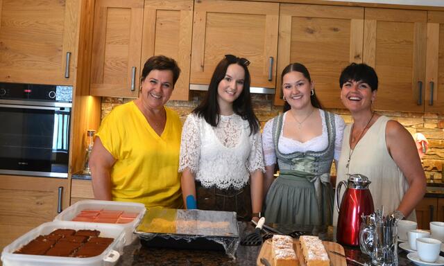 Christa Mandler, Lea Korber, Helene und Alexandra Brandstätter