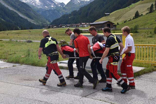 Ein 81-jähriger Mann zog sich schwere Verletzungen bei einer Wanderung zu. | Foto: ZOOM.TIROL