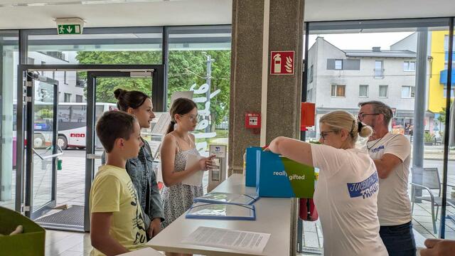 Viel gab es bei der Zeugnisaktion | Foto: Jugendpalette