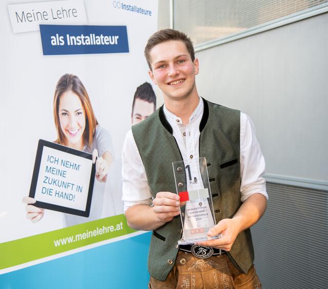 Erstplatzierter Josef Schweighofer aus St. Lorenz in Vöcklabruck von der Firma Brandlmayr Haustechnik GmbH.
 | Foto: Rudolf Laresser