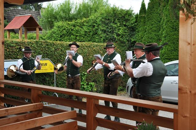 Die Jagdhornbläsergruppe "Waidgesellen" sorgte für die musikalische Umrahmung. 