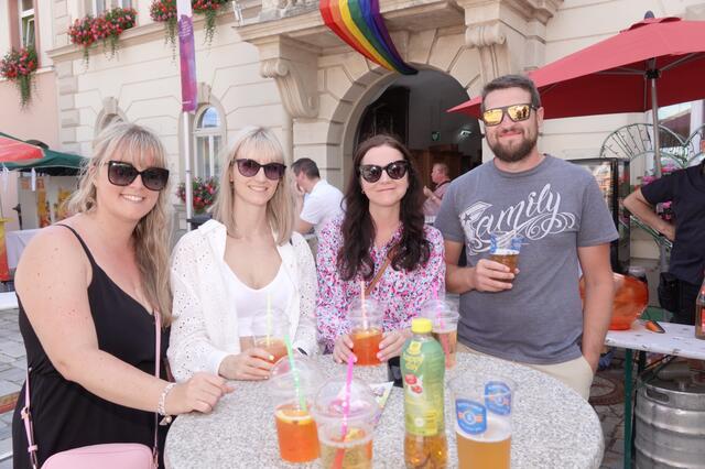 Tolle Stimmung herrschte auch bei diesen vier am Judenburger Stadtfest. | Foto: Michael Blinzer