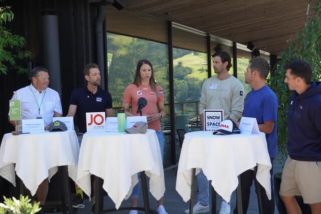 Vier St. Johanner Profisportler gaben einen Einblick in ihre Sportkarriere und ihren Bezug zur Heimat. | Foto: Nicole Hettegger