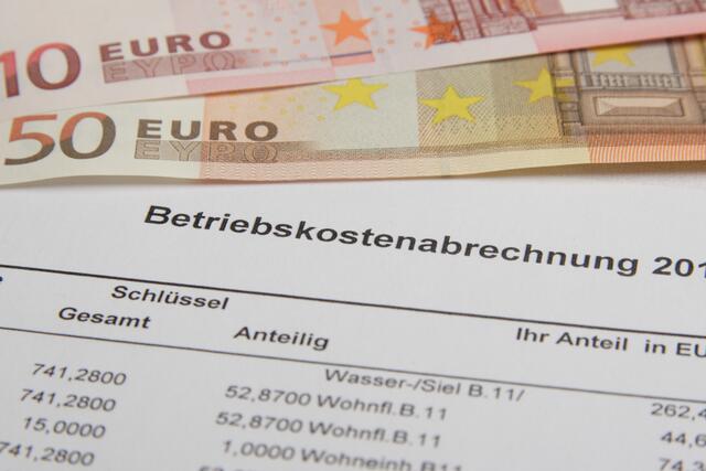 Bis 30. Juni haben die Wiener Mieterinnen und Mieter ihre Betriebskostenabrechnung bekommen. Die MieterHilfe der Stadt Wien berät dazu kostenlos.  | Foto: stock.adobe.com/Symbolfoto