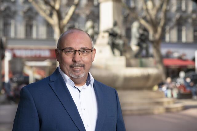 Bezirksvorsteher von Hernals, Peter Jagsch fordert eine Entlastung der Beamten. | Foto: Daniel Novotny