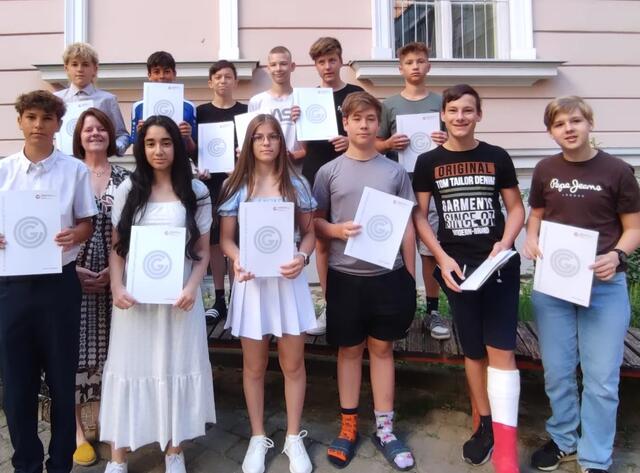 Einen großen Vorteil für ihre weitere Laufbahn haben die Schülerinnen und Schüler mit ihrem ICDL-Zertifikat.  | Foto: SMS Feldbach 