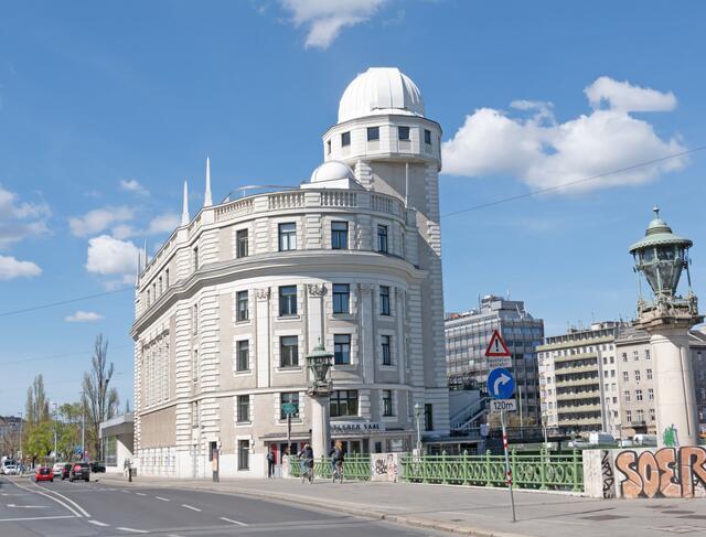 Der Radweg bei der Urania wird über den Sommer verbreitert und für den Fußverkehr aufgeteilt. | Foto: Alfred Pertl