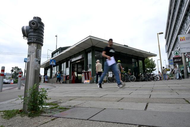 Der Bahnhof Meidling nach den jüngsten Vorfällen am Wochenende. | Foto: ROLAND SCHLAGER / APA / picturedesk.com 