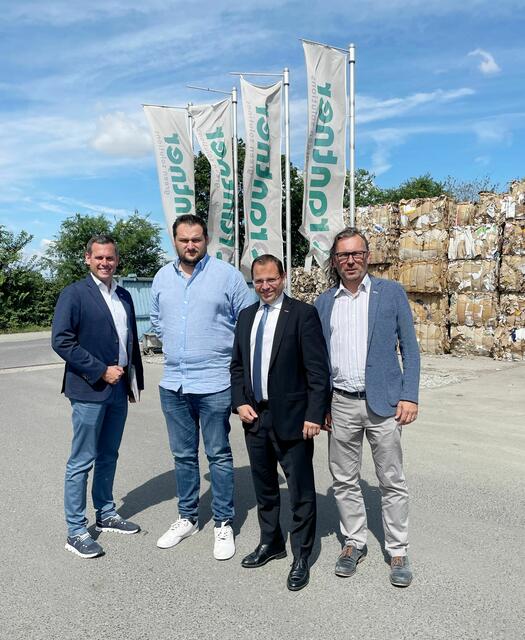 Brantner (v.l.): Regionalstellenleiter Florian Schober, Brantner-Standortleiter Dominik Holubiczka, Wirtschaftskammerpräsident Andreas Wirth und Regionalstellenobmann Franz Nechansky. | Foto: WKB