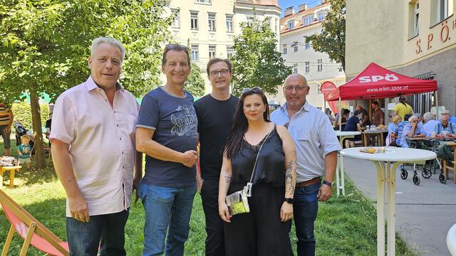 Bezirksvorsteherstellvertreter Döbling Thomas Mader, Nationalratsabgeordneten Christian Oxonitsch, Michael Trinko und Bezirksvorsteher Hernals Peter Jagsch (v. l. n. r., alle SPÖ). | Foto: SPÖ Währing