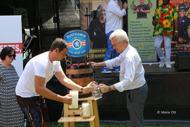 Bieranstich, Augartenfest, Graz, 