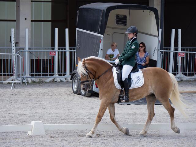 Stefanie Felber mit Luna. | Foto: Königshofer
