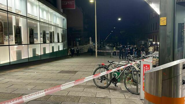 ie Polizei teilte auf Anfrage, dass es sich bei den Beteiligten der vergangenen Tage um ethnische Gruppen handelt, "in denen das Ehrgefühl eine sehr wichtige Rolle spielt". Als Motiv werde "oftmals die Kontrolle über den öffentlichen Raum genannt". | Foto: Ronja Reidinger/MeinBezirk