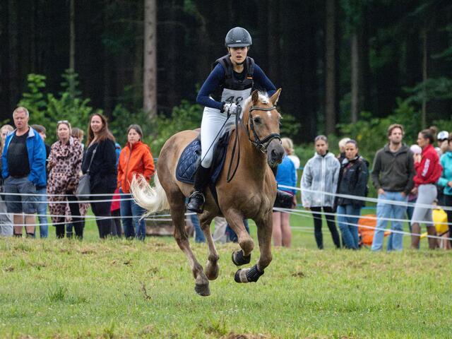 Katarina Harich mit Acanto. | Foto: Königshofer