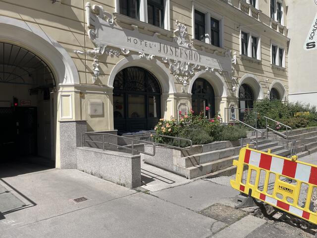 Das Hotel Josefshof macht sich Sorgen um seine Gäste.  | Foto: Fabian Franz/MeinBezirk