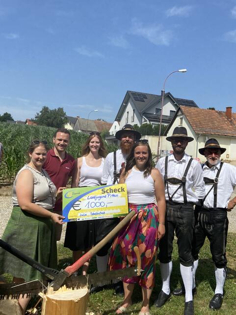 Eva-Maria Kremsl-Putz, Dieter Ehrenböck, Lisa Kornfeld, Michael Gallei, Anna Binder, Bernd Hofleitner-Bartmann, Hubert Hofleitner-Bartmann. | Foto: Landjugend Pitten