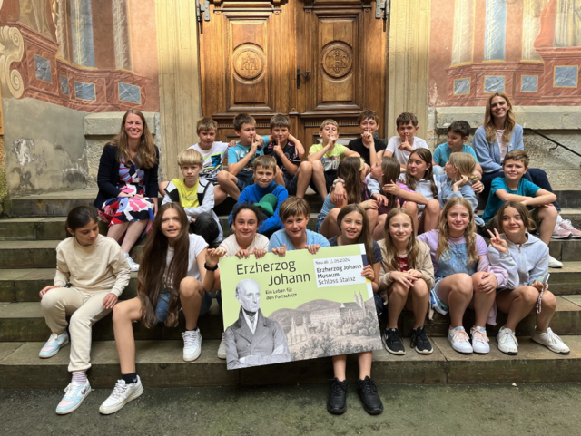 Stolz über den Gewinn zeigten sich die Schülerinnen und Schüler der Mittelschule Eggersdorf. | Foto: Universalmuseum Joanneum / M. Zengerer
