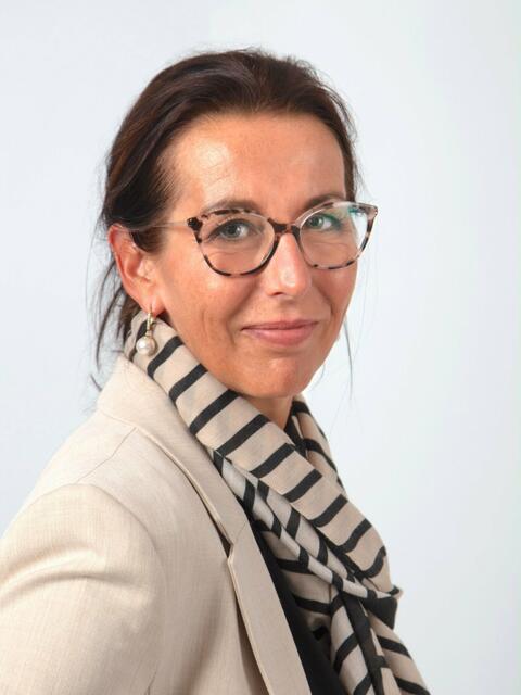 AMS-Geschäftsstellenleiterin Jutta Mattersberger hat ein klares Ziel vor Augen: die Langzeitarbeitslosigkeit bestmöglich zu bremsen. | Foto: AMS Korneuburg