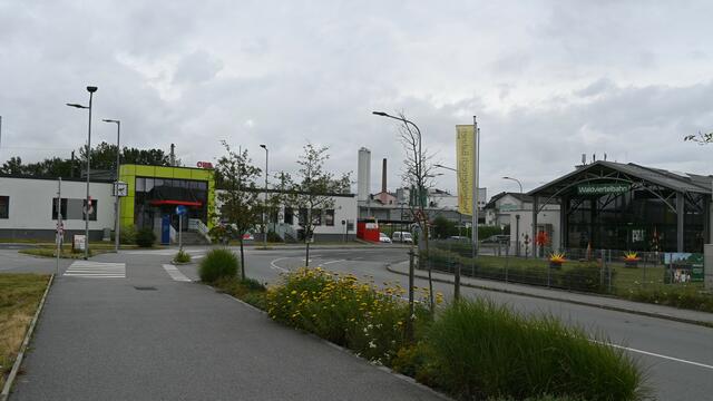 ÖBB Bahnhof in Gmünd und schräg gegenüber Waldviertelbahnhof