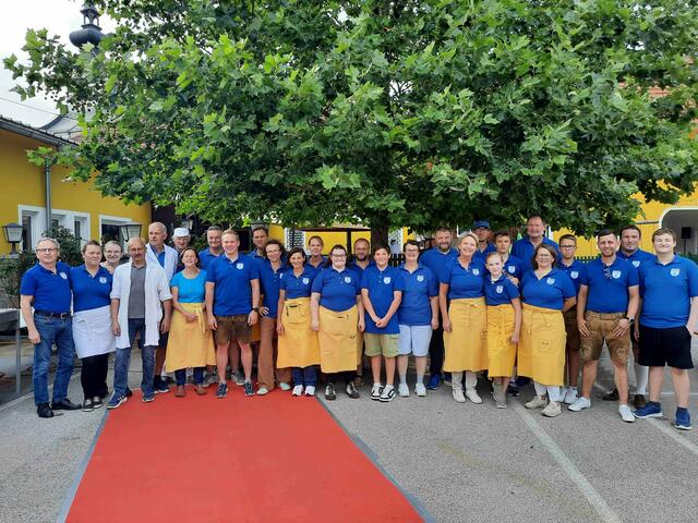 Die FPÖ Gaspoltshofen lud zum traditionellen Biergarten beim Danzer Wirt. | Foto: FPÖ Gaspoltshofen