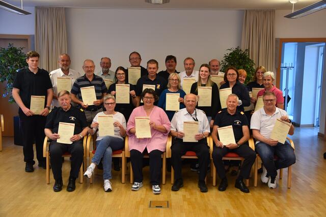 Die zahlreichen Teilnehmerinnen und Teilnehmer des Kurrent-Kurses in Deutschlandsberg | Foto: Alois Gritsch