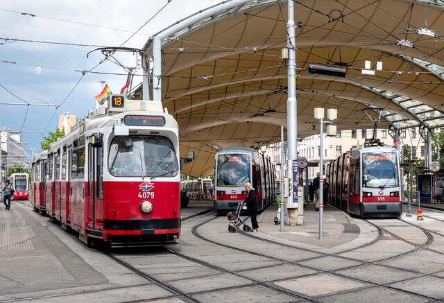 Wegen umfangreicher Gleisbauarbeiten in der Schleife Burggasse, Stadthalle kommt es zu Verkehrsmaßnahmen. | Foto: Manfred Helmer