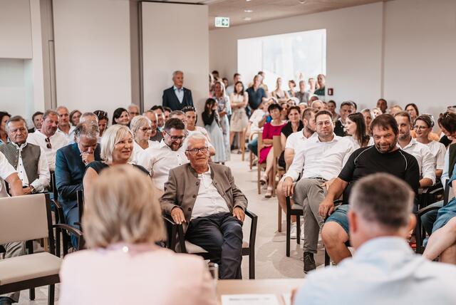 Volles Haus bei der Neuwahl der Bürgermeisterin | Foto: Michaela Lorber