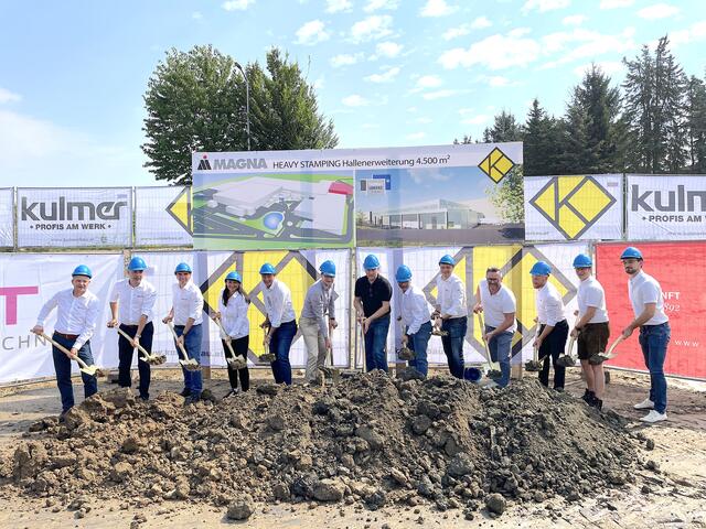 Offizieller Spatenstich des 4.500 m2 Hallenzubaus bei MAGNA Heavy Stamping | Foto: MeinBezirk