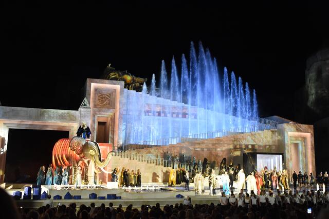MeinBezirk war bei der Premiere von "Aida" in der Oper im Steinbruch vor Ort und hat alle wichtigsten Details zu Veranstaltung und Inszenierung für dich zusammengetragen.  | Foto: Katharina Podiwinsky RMA