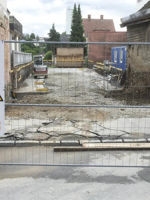 So sah die Baustelle in der Hamerlingstraße in Zwettl einmal aus.  | Foto: Bernhard Schabauer
