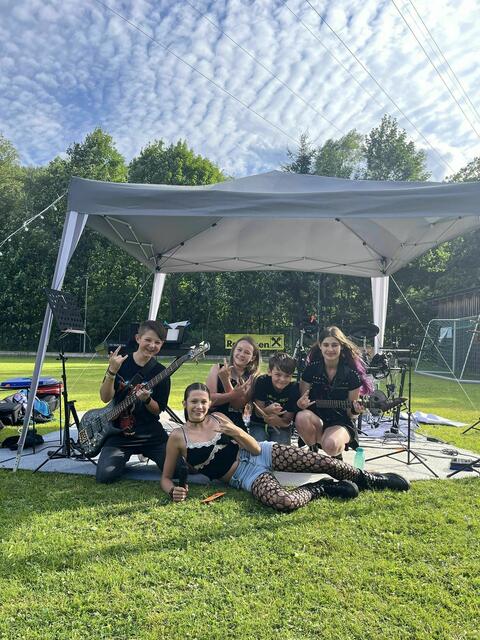 „Die Notenlosen“ sorgten für eine rockige Stimmung am Nachmittag. | Foto: G’spia a bunte WIRklichkeit