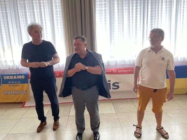 Siegfried Ratnik, Werner Amon und Erich Hofmarcher bei der offiziellen Begrüßung. | Foto: MeinBezirk