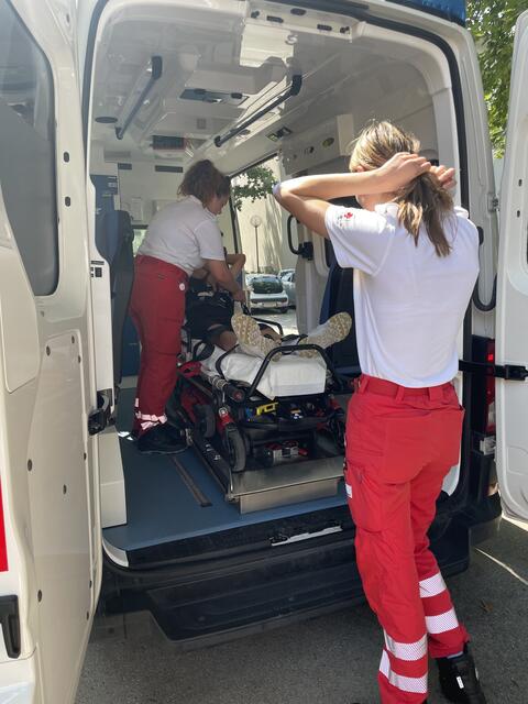 Das Rote Kreuz gab Einblicke in die tägliche Arbeit. | Foto: Victoria Edlinger